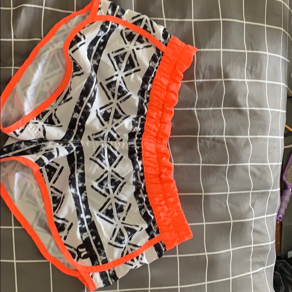 Hurley Tribal surf shorts